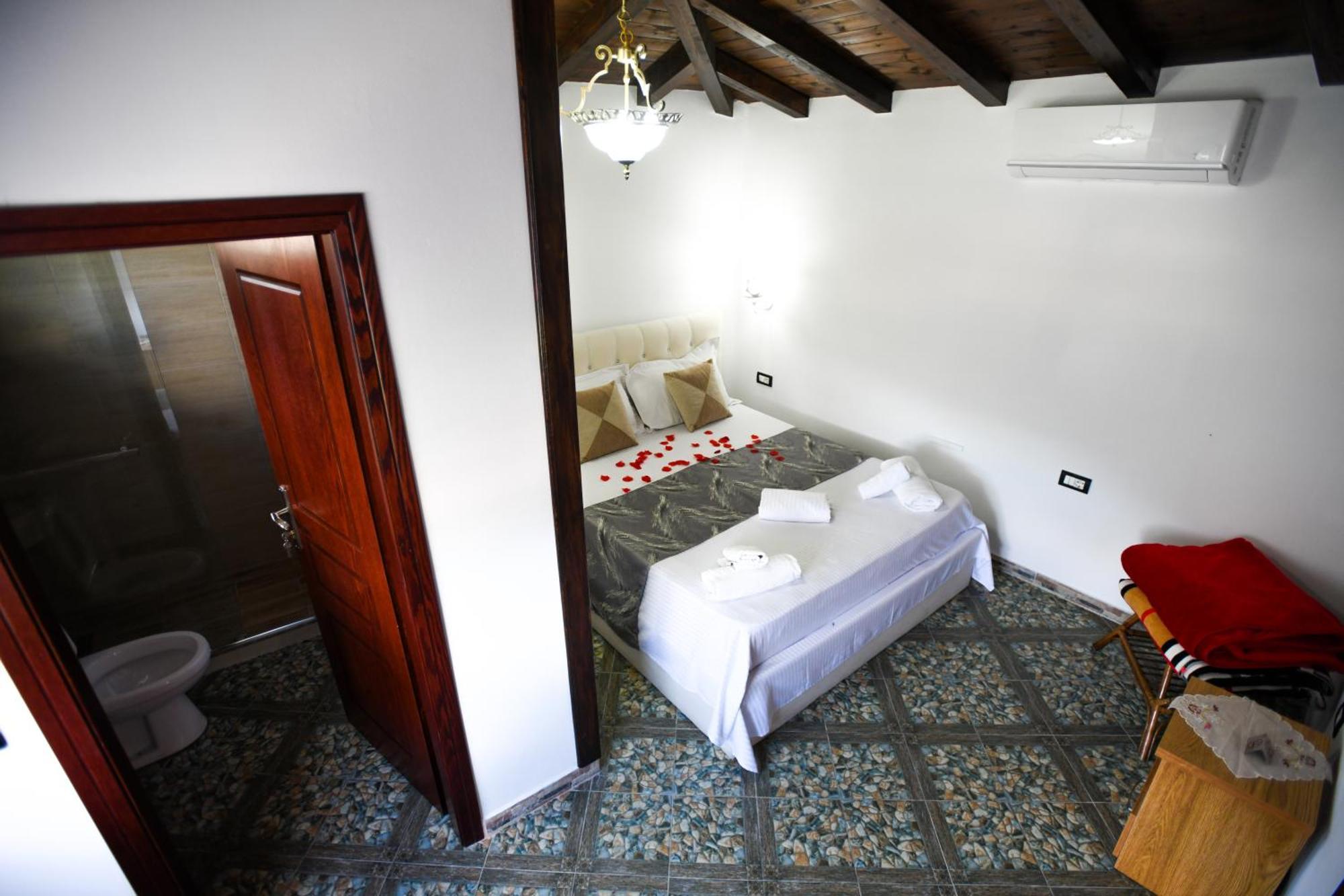 Villa Rezidenca Aurel Center à Berat Extérieur photo